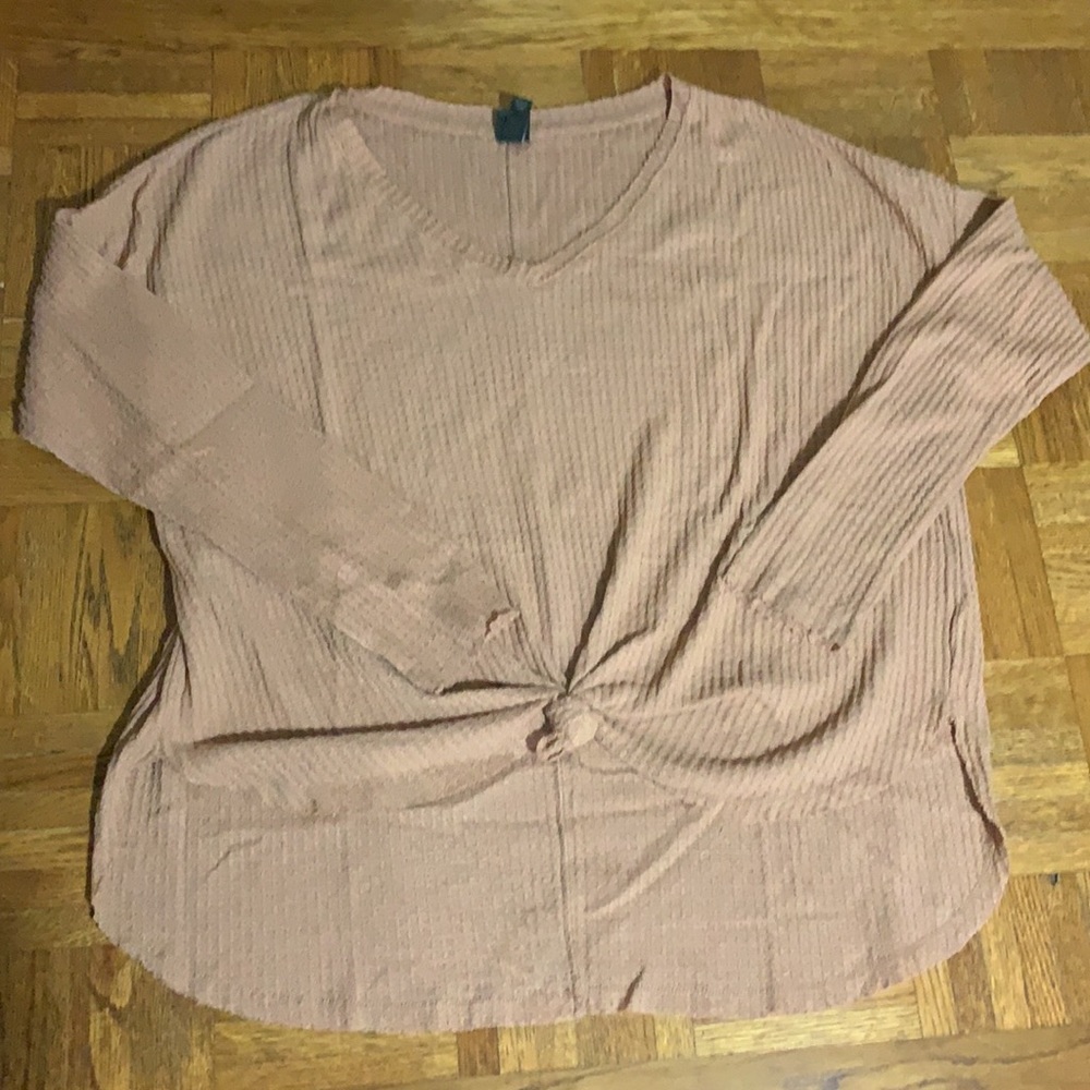 Wild Fable Medium oversized knotted high low long sleeve top